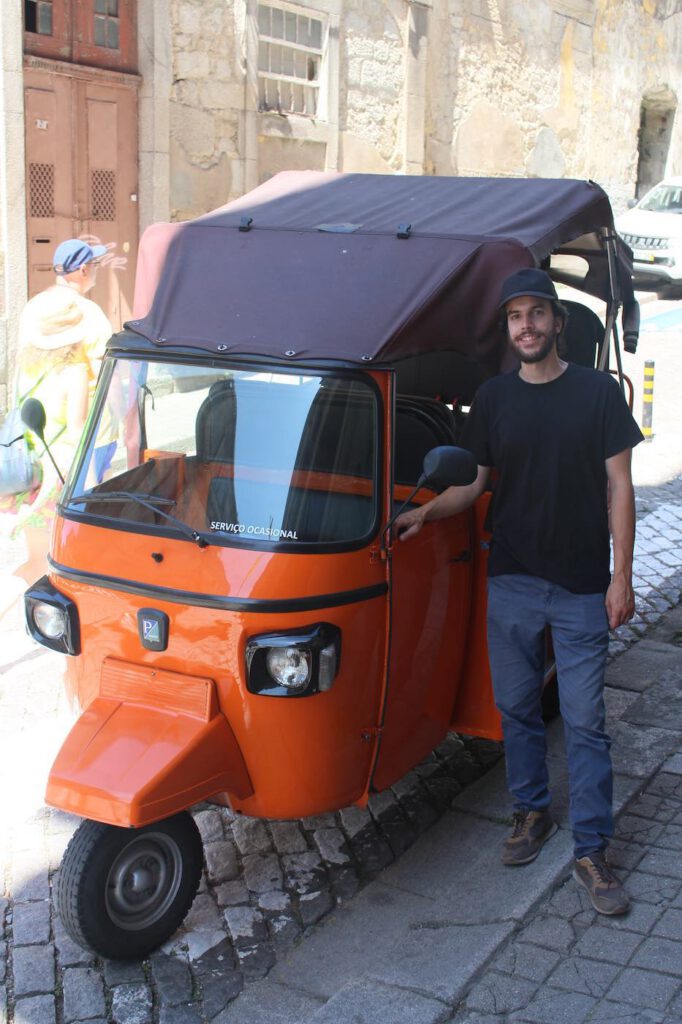 Tuktuk mieten für Stadtrundfahrt und Sightseeing in Porto